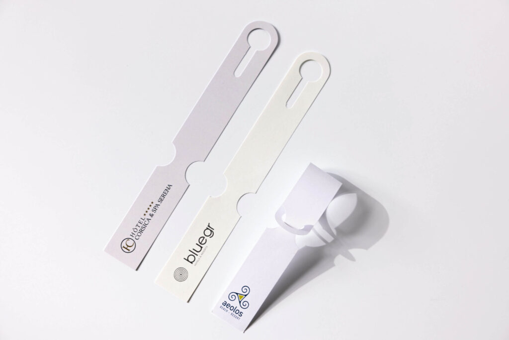 luggage tag paper