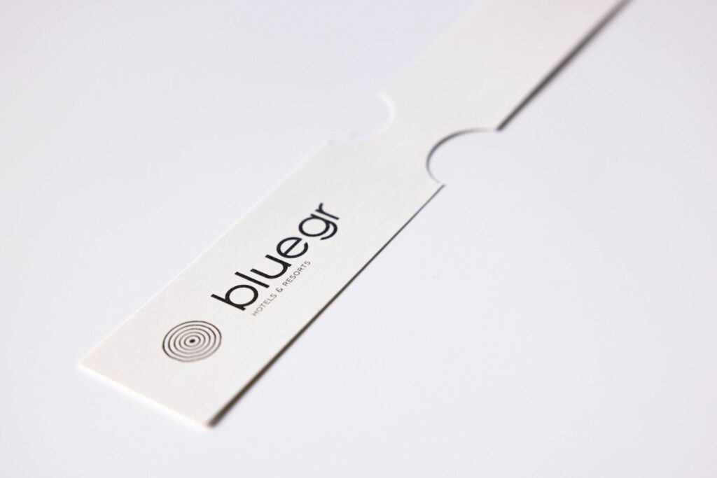 luggage tag paper