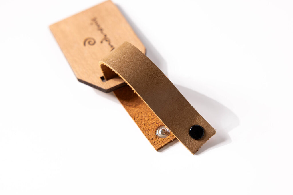 luggage tag premium