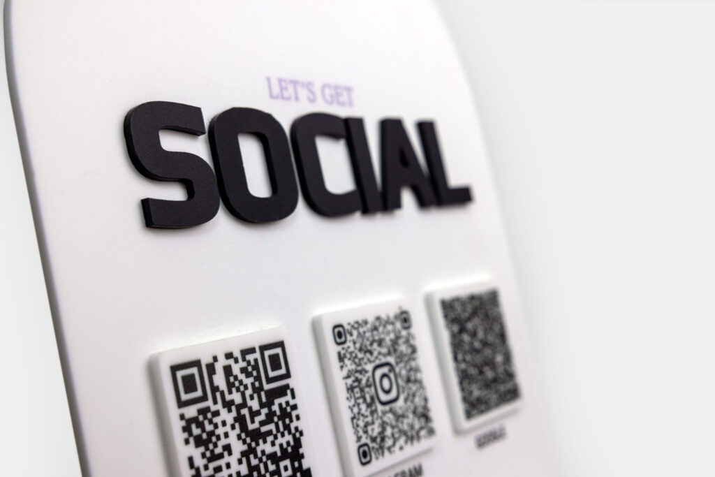 qr stand a masterfold