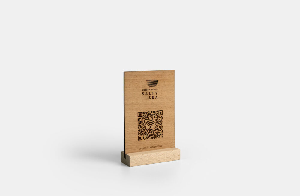 qr stand w salty sea luxury