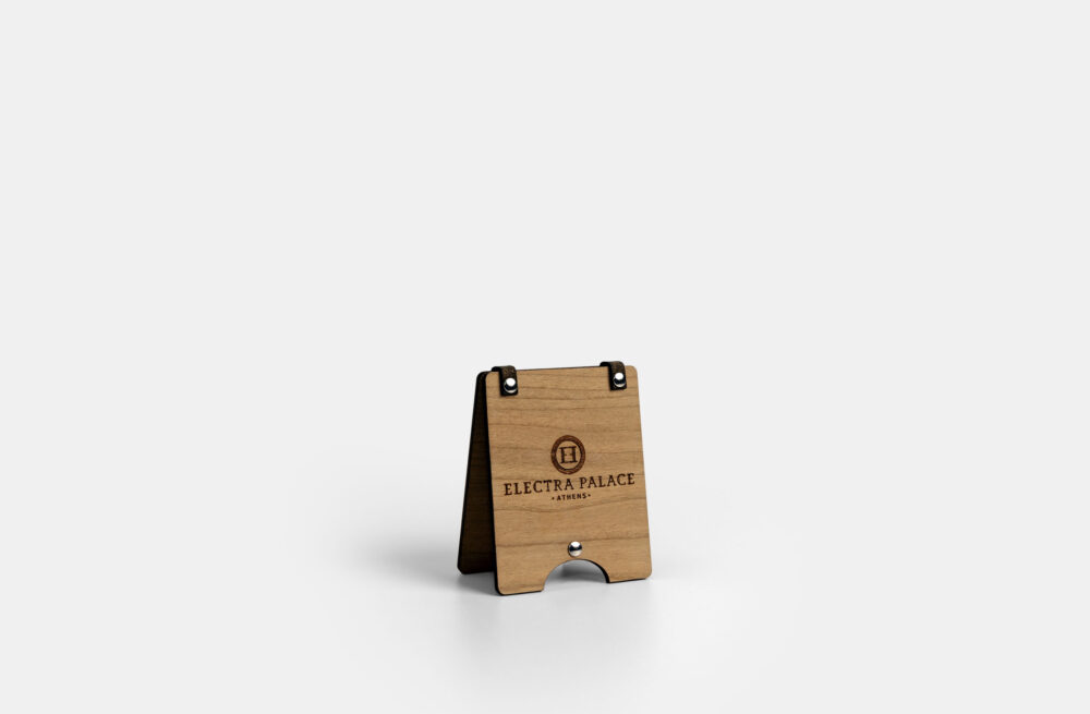 qr stand w electra palace