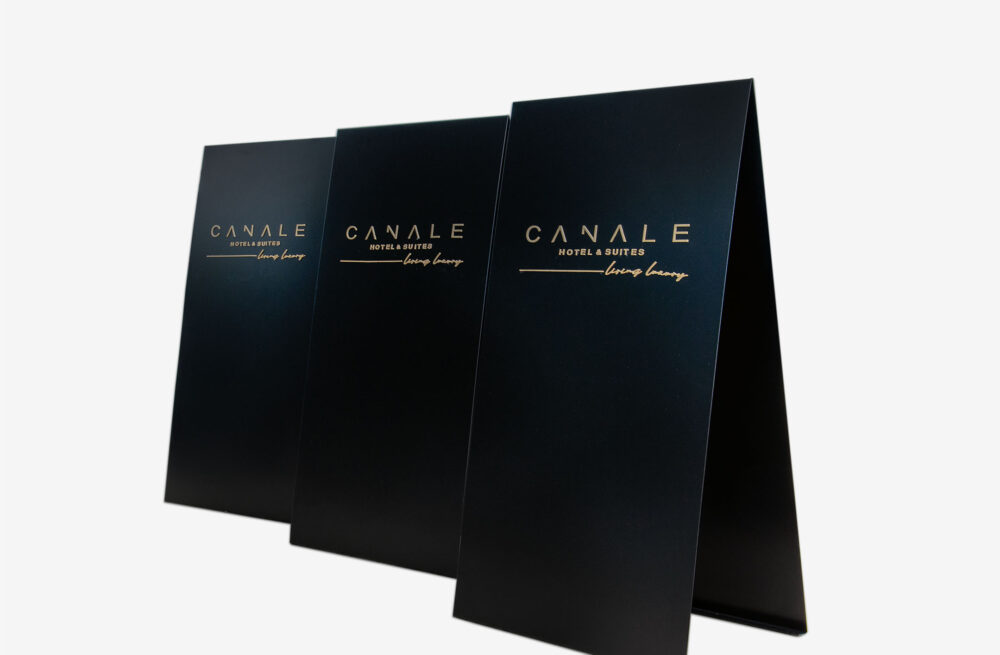 outdoor signage canale suites