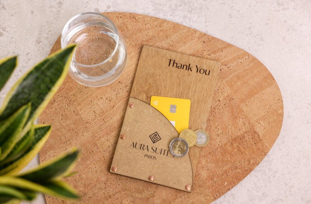 board bill folder aura suites