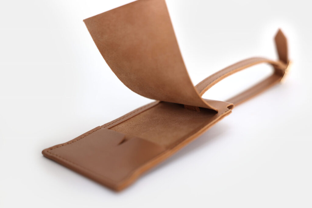 conrad luggage tag