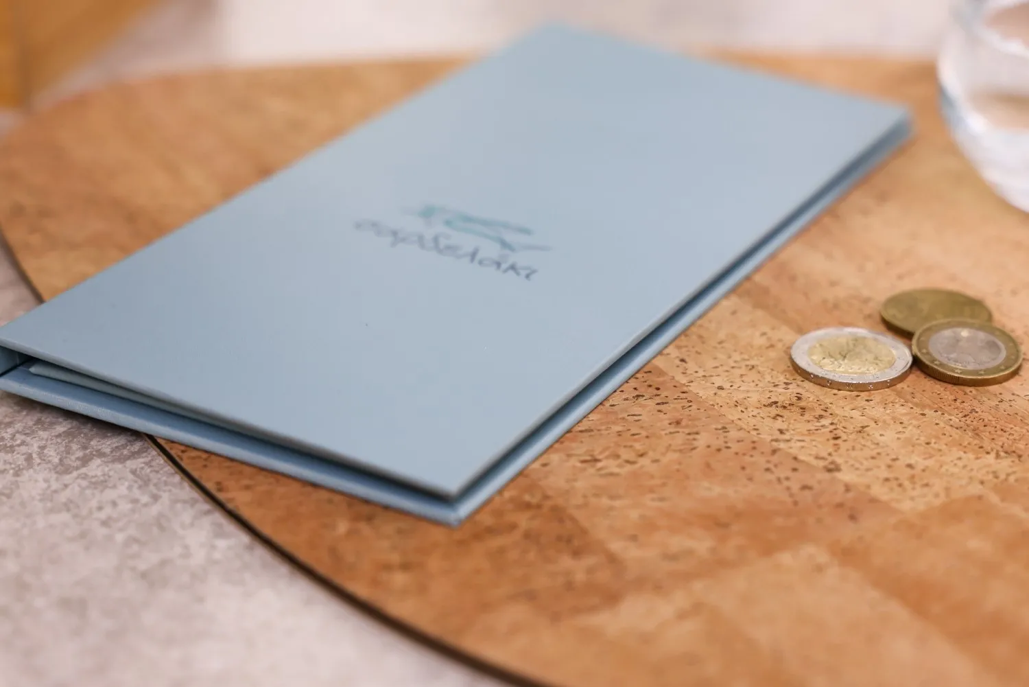 hard bill folder sardelaki