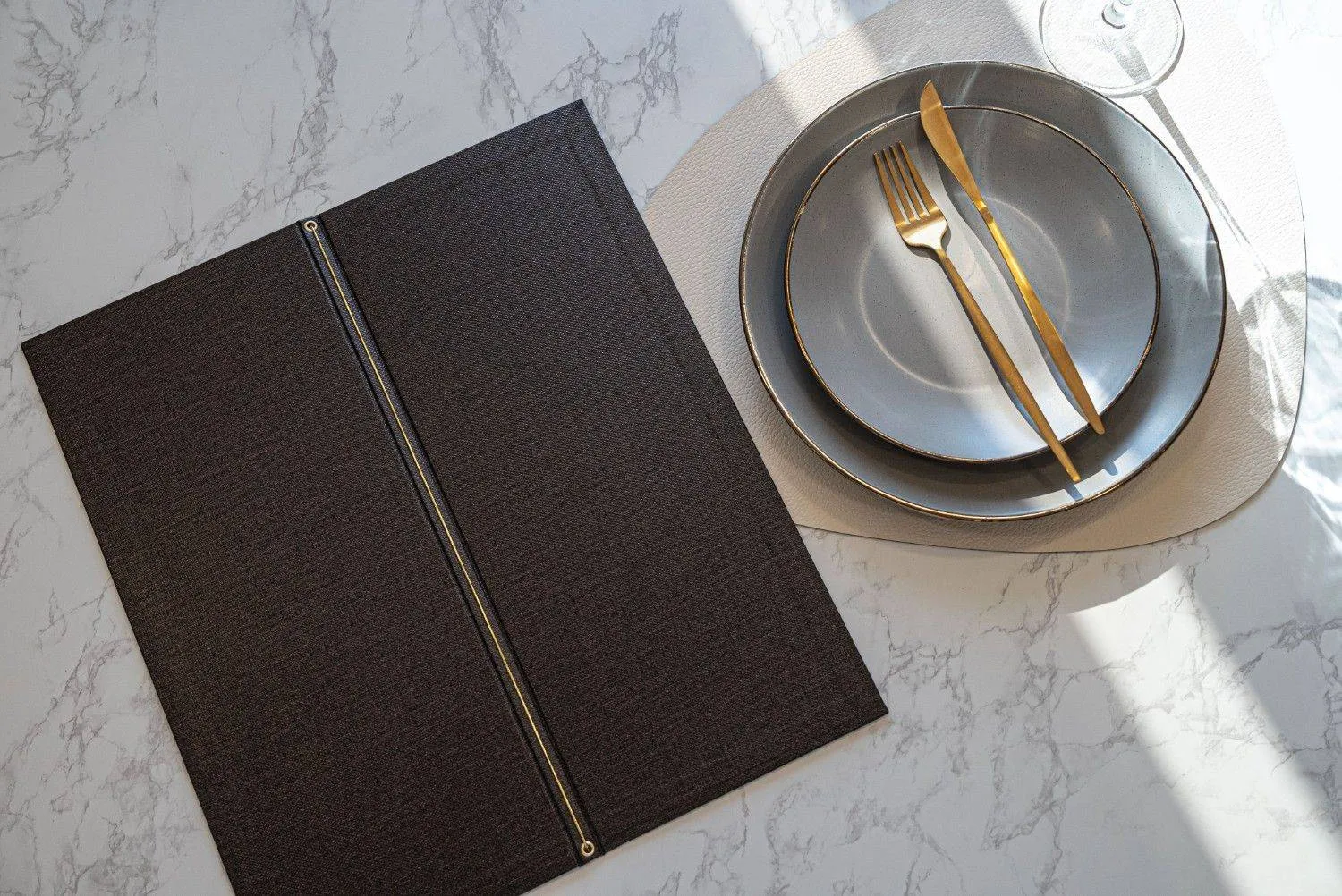 hard cover menu wine el puerto