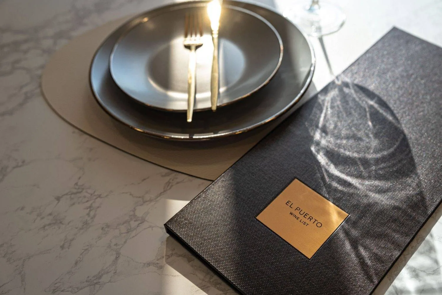 hard cover menu wine el puerto