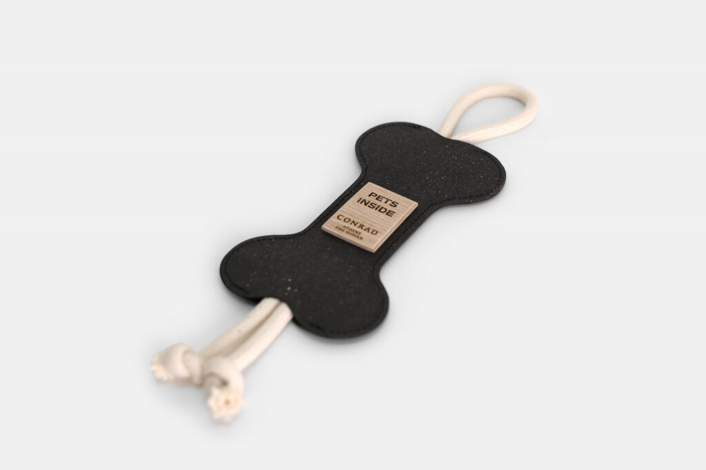 dog door hanger